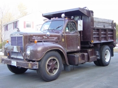 1962 B-75 single axle dump