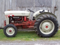 1955 Ford Model 850