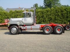 73 mack001.jpg