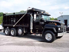 Black 2004 Mack RD688S Legend Tri Axle Dump 2.jpg