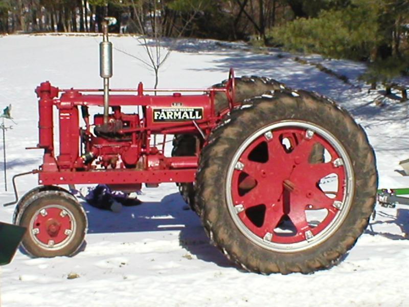 tractor.JPG