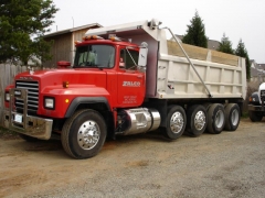 1994 Mack Quad RD690S