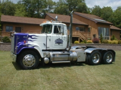 trucks 026.jpg