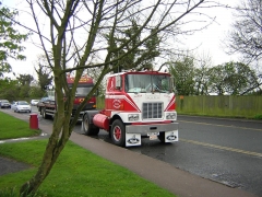 Mack F700