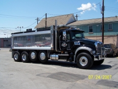 2008 Mack GU713 Dump Right Front