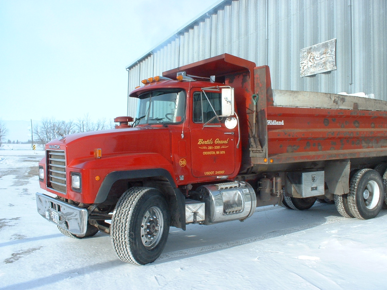 Bertils Gravel & Excavation