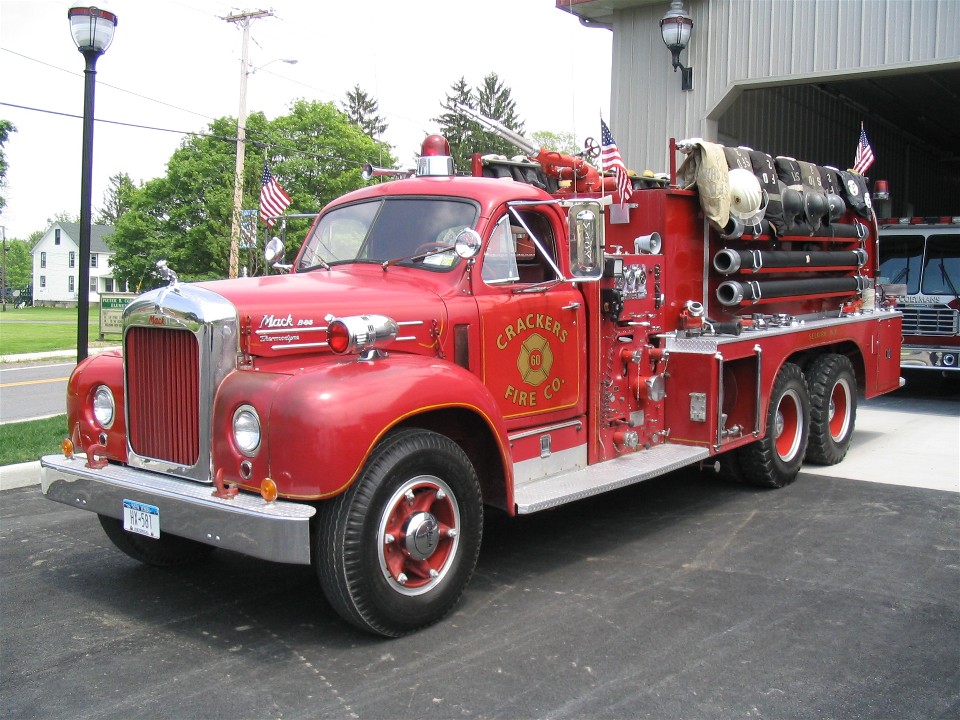 1960 Mack B85FSW