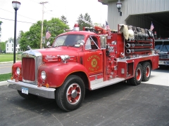 Left front 1960 Mack B85FSW