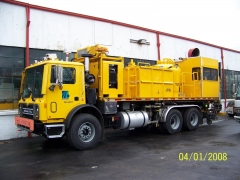 2008 Mack MRU