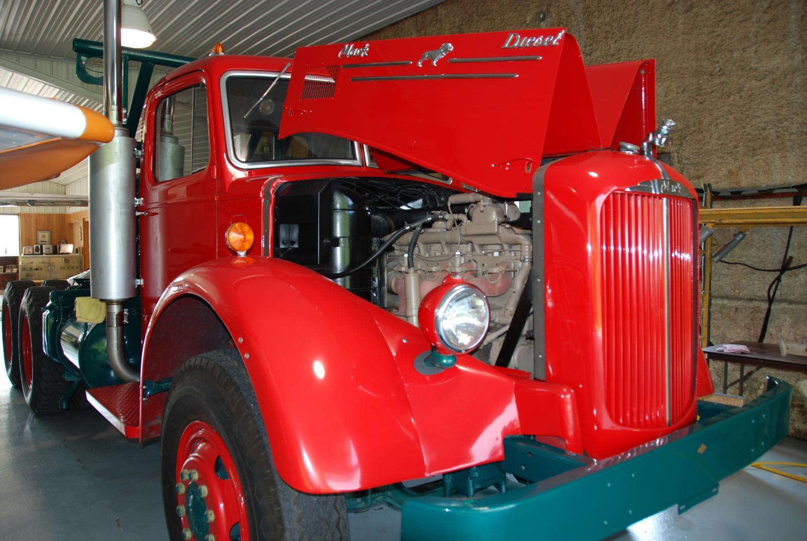 1950 Mack LJSW