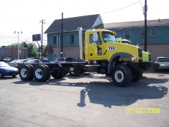 Mack GU713 6x6.jpg