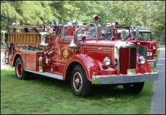 1953 Mack 002.jpg