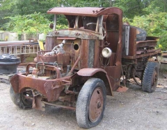 old mack 002.jpg