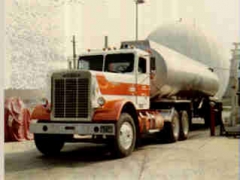 1979 Freightliner.jpg