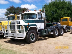 mack 002.jpg