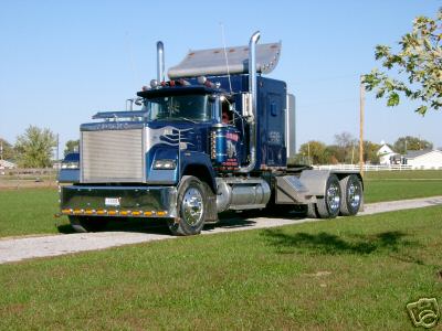 1986 Mack RW633 "Super Mutt"