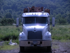 Mack truck 020.jpg