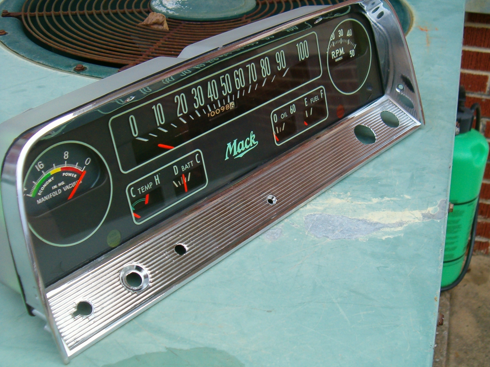 Instrument Cluster - Pic #12