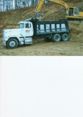 Dump truck.jpg