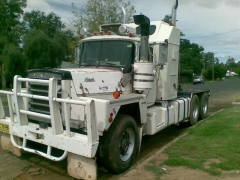 OLD MACK 001[1].jpg