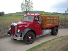 More information about "1945 Mack LJ"