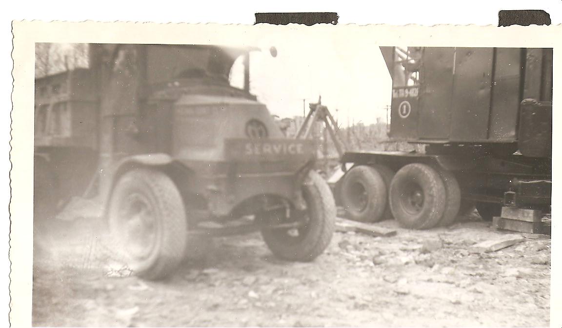 Old mack Trucks 003