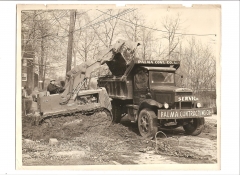 Old mack Trucks 006