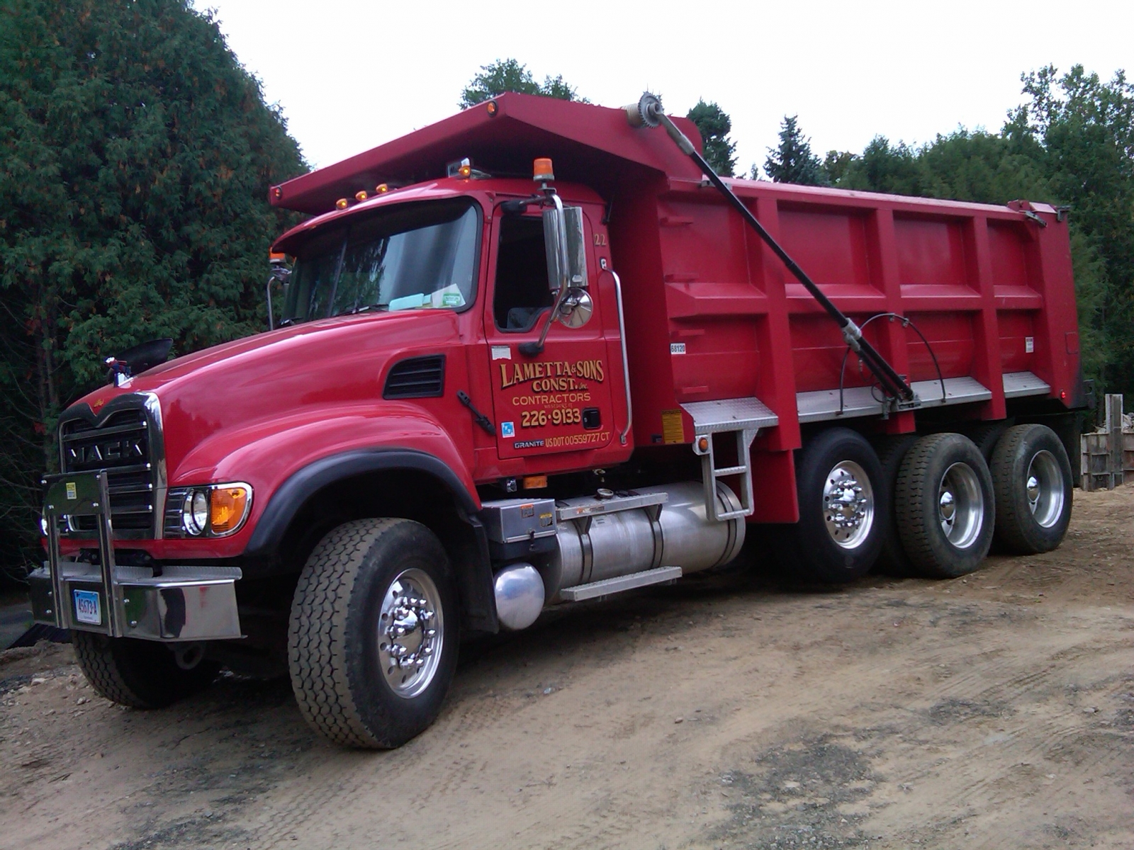 2005 mack granite triaxle dump