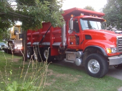 05 mack tri-axle