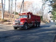 05 mack tri-axle