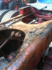 rust under 5th wheel