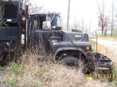 1986 Mack DM686S 021.jpg