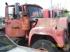 1976 Mack R685ST 012