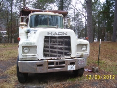 1985 Mack R686ST Tandem Dump 001