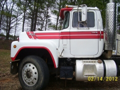 1985 Mack R688ST 012