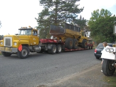 74 mack with 866 V8