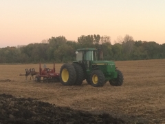 John Deere 4955 and MW Ripper