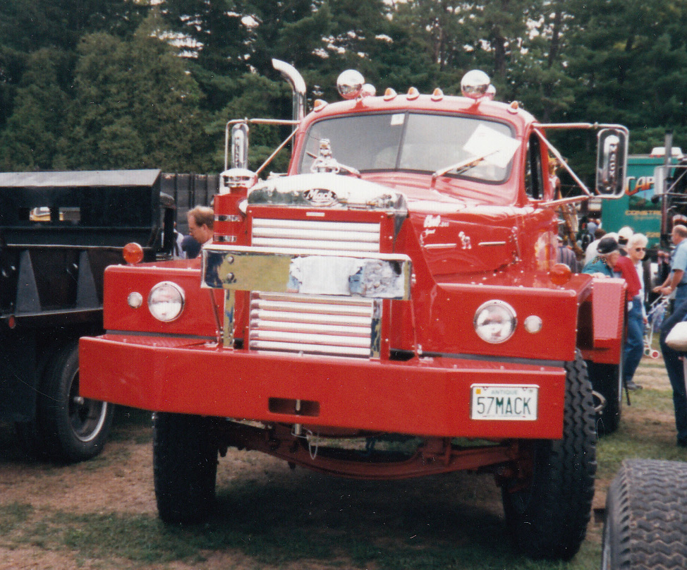 1957 Mack B81