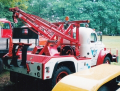 1951 Reo F 22 wrecker