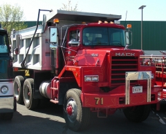 1971 Mack DM 685