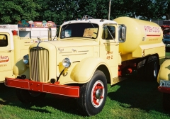 1950 Mack A40