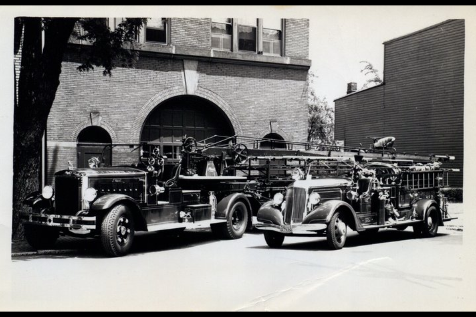 1935 BQ Mack and Reo Engine