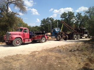 B75 & B61 Mack & 62 Kenworth Wrecker