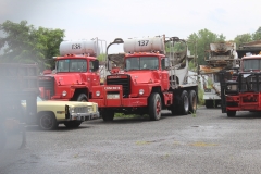 Find That Mack FDM Series Front Concrete Mixer  ( 02 )