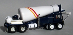 1989 Mack Savage FDM 700 Mixer Scale Model  ( 02 )