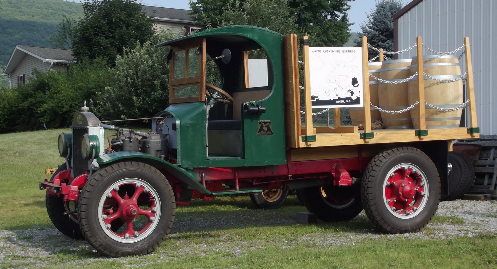 1923 AB 132" wb flatbed