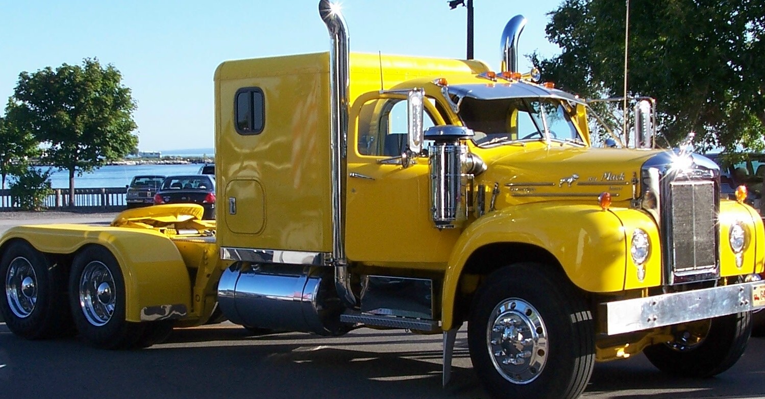 mack b 61 Classic Mack Trucks 19501989