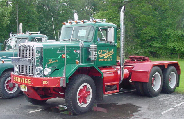 Autocar - Other Truck Makes - BigMackTrucks.com