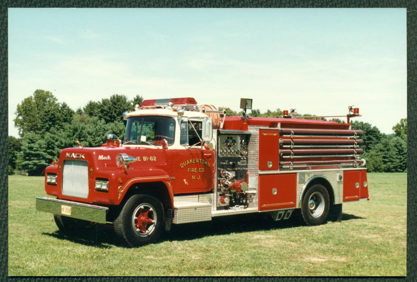 Looking For 1973 Mack R Fire Truck Fire Apparatus, Reo Trucks Flickr Photo ...