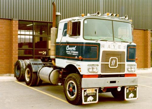 Hayes Clipper 100 COE (2).jpg